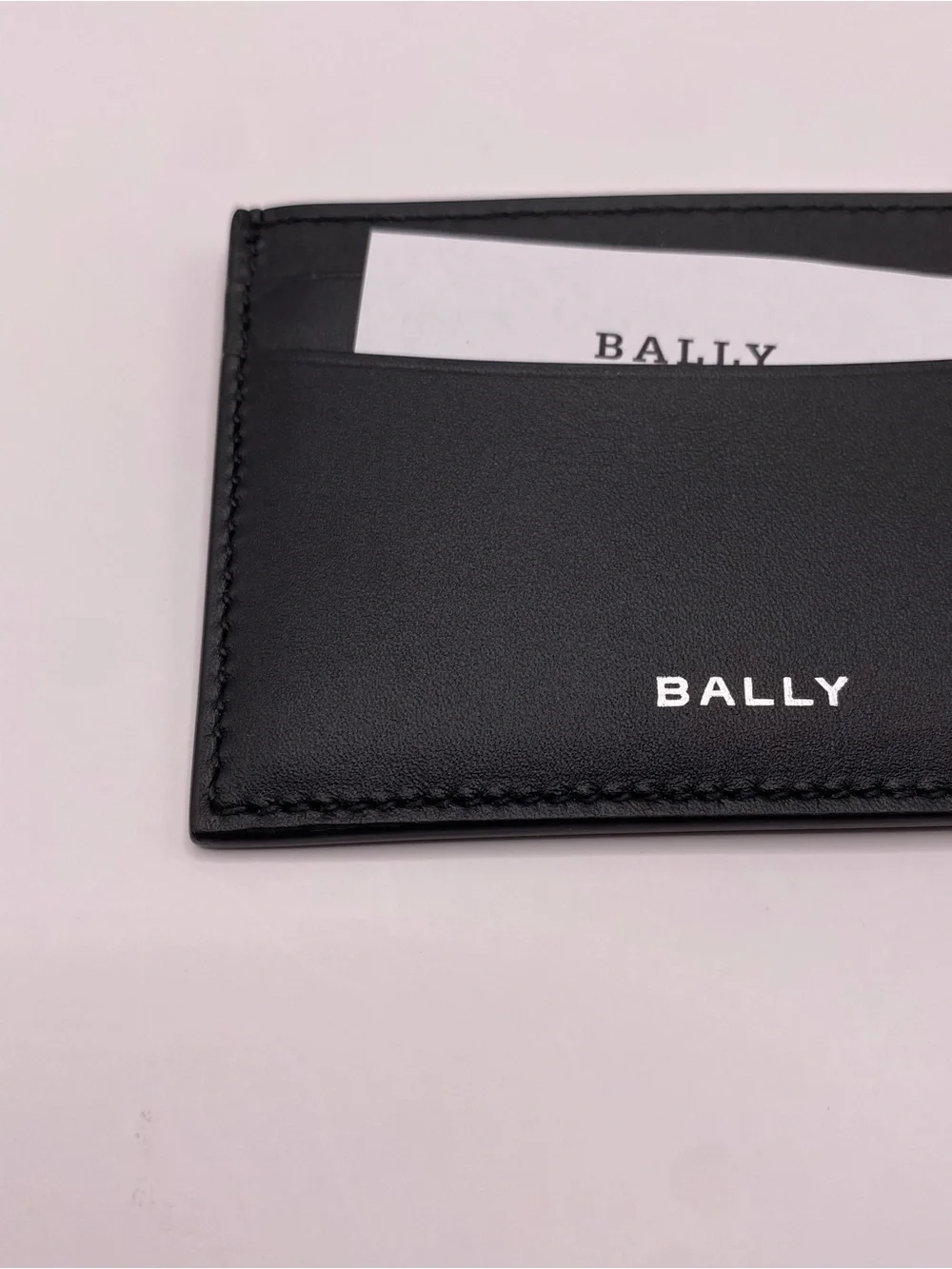 Bally Mens Busy Black Leather Slim Card Case Solid Pattern